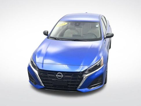 Used 2025 Nissan Altima 2.5 SV FWD image 29