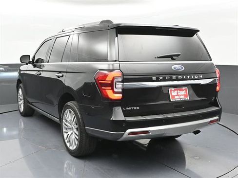 Certified 2024 Ford Expedition Limited RWD image 4