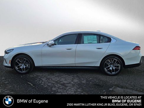 New 2026 BMW 530i xDrive w/ Premium Package AWD/4WD image 6