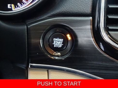 Used 2020 Jeep Grand Cherokee Limited w/ Trailer Tow Group IV AWD/4WD image 9