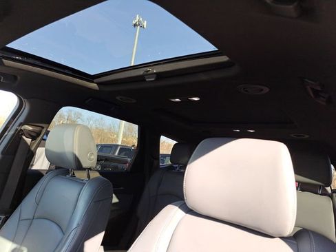 Used 2023 Buick Enclave Essence w/ Experience Buick Package image 14