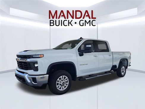 Used 2025 Chevrolet Silverado 2500 LT w/ Convenience Package AWD/4WD image 1