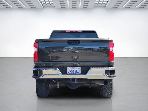 Used 2022 Chevrolet Silverado 2500 LTZ w/ LTZ Convenience Package AWD/4WD image 5