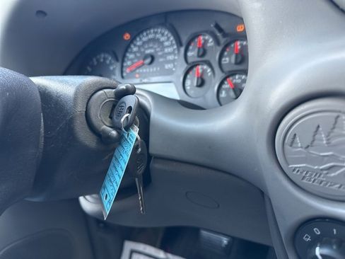 Used 2007 Chevrolet TrailBlazer LS image 30