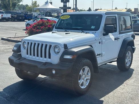Used 2023 Jeep Wrangler Sport AWD/4WD image 7