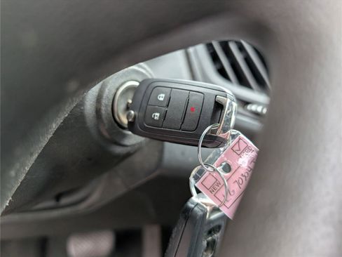 Used 2015 Chevrolet Equinox LS FWD image 17