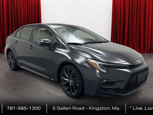 Certified 2023 Toyota Corolla SE image 3