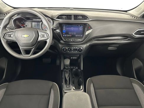 Used 2023 Chevrolet TrailBlazer LT w/ Convenience Package AWD/4WD image 10