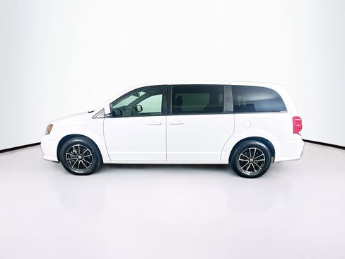 Used 2019 Dodge Grand Caravan GT image 4