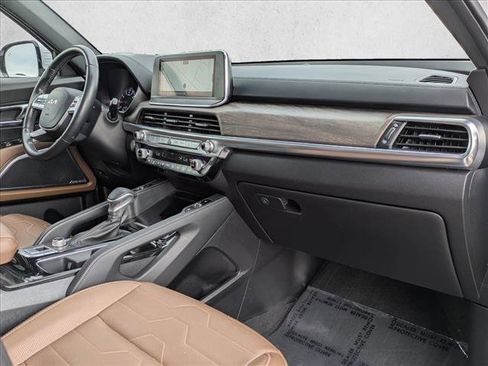 Used 2022 Kia Telluride SX w/ SX Prestige Package AWD/4WD image 25