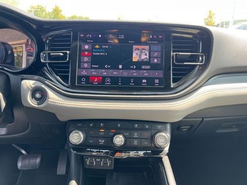 Used 2022 Dodge Durango R/T image 16