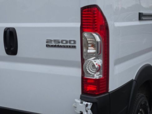 Used 2026 RAM ProMaster 2500 w/ Convenience Group FWD image 15