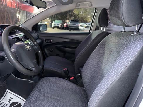 Used 2011 Toyota Yaris Sedan image 13
