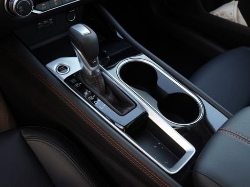 New 2025 Nissan Altima 2.5 SR image 16