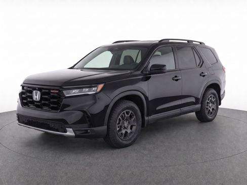 Used 2023 Honda Pilot TrailSport image 1