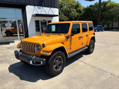 Used 2021 Jeep Wrangler Unlimited Sahara w/ Cold Weather Group AWD/4WD image 2