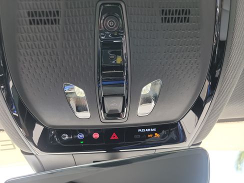 Used 2025 Cadillac Optiq Luxury 1 w/ LPO, Floor Liner Package AWD/4WD image 20