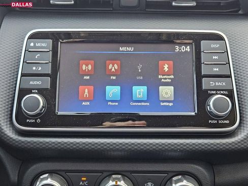 New 2025 Nissan Kicks Play S image 13