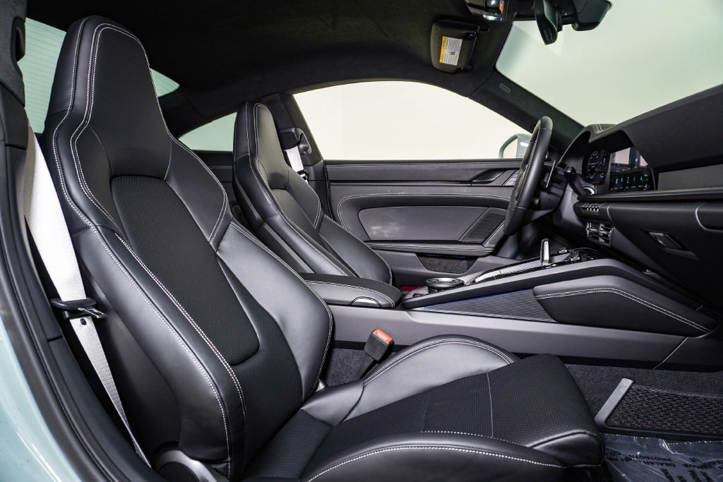 Certified 2025 Porsche 911 Carrera 4 GTS AWD/4WD image 16