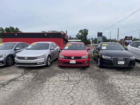 Used 2019 Volkswagen Golf 4-Door FWD image 37