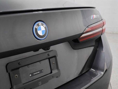 Used 2025 BMW i5 M60 w/ Premium Package AWD/4WD image 8