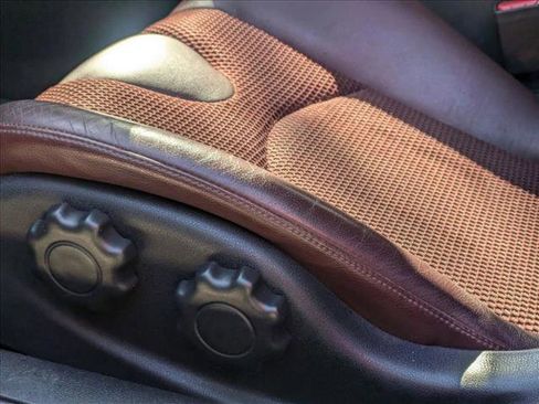 Used 2017 Nissan 370Z Touring Sport image 3