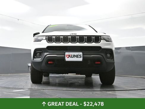 Used 2025 Jeep Compass Trailhawk w/ Trailer Tow Group image 55