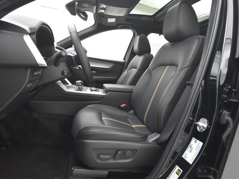 Certified 2026 MAZDA CX-70 3.3 Turbo S w/ Premium Package AWD/4WD image 25
