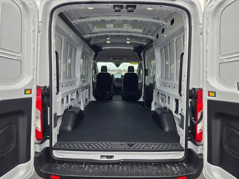New 2026 Ford Transit 250 148 Medium Roof RWD image 12