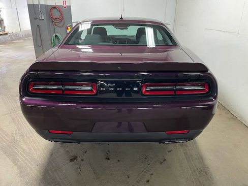Used 2022 Dodge Challenger R/T image 8