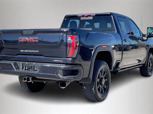 Used 2024 GMC Sierra 2500 AT4 w/ AT4 Premium Plus Package image 5