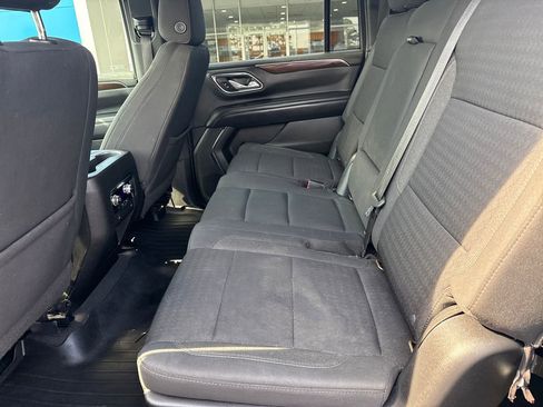 Used 2022 GMC Yukon XL SLE image 28