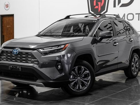 Used 2024 Toyota RAV4 Limited image 8