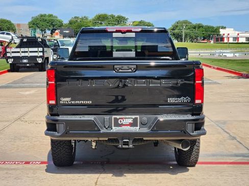 New 2026 Chevrolet Silverado 2500 High Country w/ High Country Premium Package AWD/4WD image 7
