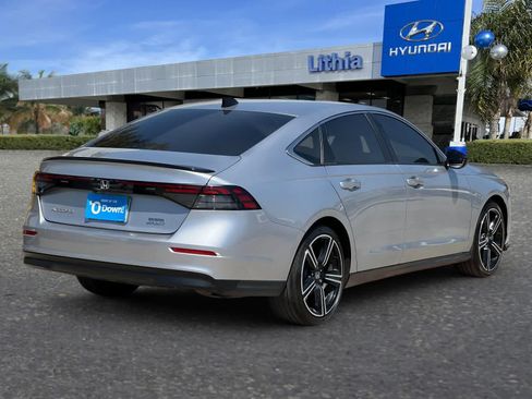Used 2024 Honda Accord Sport image 3