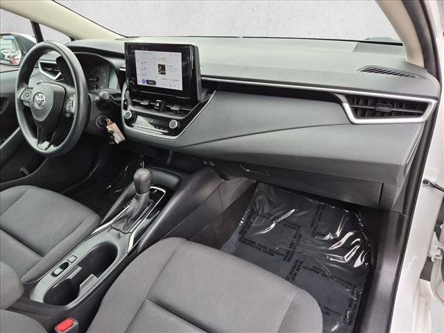 Used 2024 Toyota Corolla LE FWD image 21