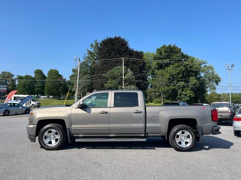 Used 2017 Chevrolet Silverado 1500 LT w/ All Star Edition AWD/4WD image 2