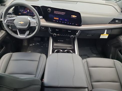 New 2026 Chevrolet Suburban LT w/ Comfort Package RWD image 16