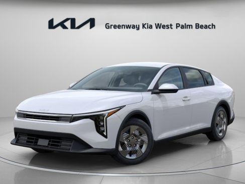 New 2026 Kia K4 LX image 3