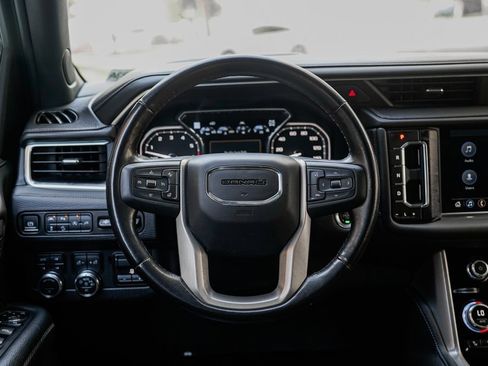 Used 2021 GMC Yukon Denali w/ Denali Ultimate Package image 14