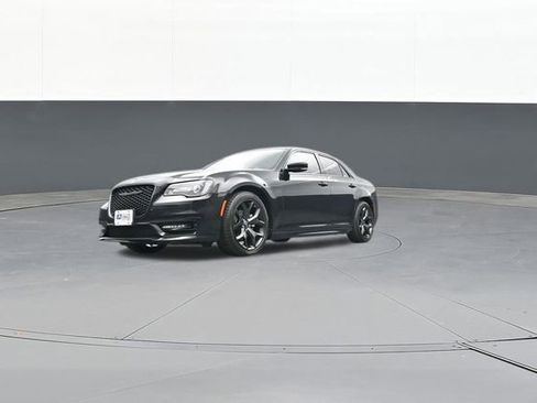 Used 2022 Chrysler 300 Touring L image 55