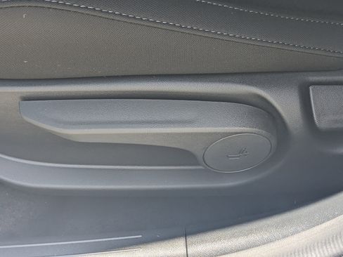 New 2025 Hyundai Elantra SEL image 19