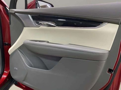 Used 2023 Cadillac XT6 Premium Luxury w/ Technology Package AWD/4WD image 87