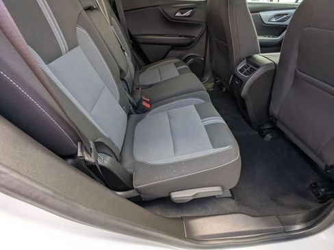 Used 2025 Chevrolet Blazer LT FWD image 31