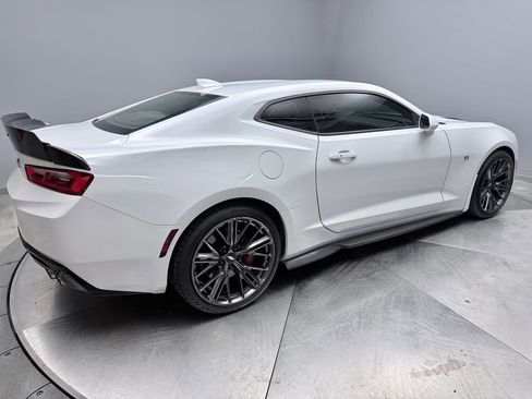 Used 2016 Chevrolet Camaro SS image 5