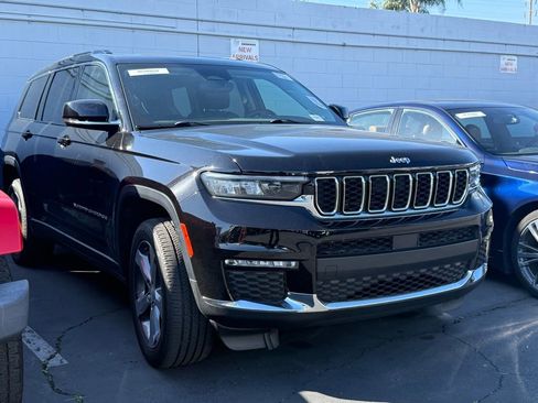 Used 2021 Jeep Grand Cherokee L Limited image 1