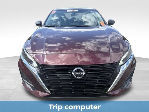 Used 2025 Nissan Altima 2.5 SV FWD image 19