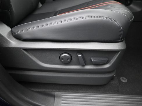New 2025 Nissan Armada PRO-4X AWD/4WD image 16