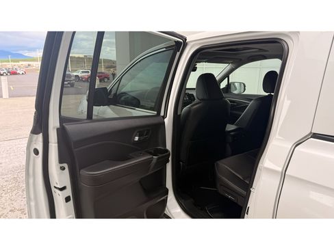 Used 2024 Honda Ridgeline RTL image 15