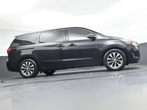 Used 2016 Kia Sedona SX FWD image 32